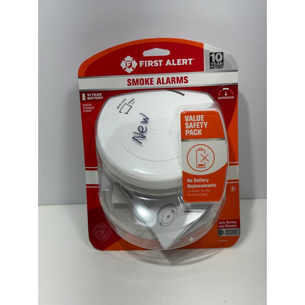 First Alert SM210 Smoke Alarm 10 Year Battery Photoelectric ONE only New